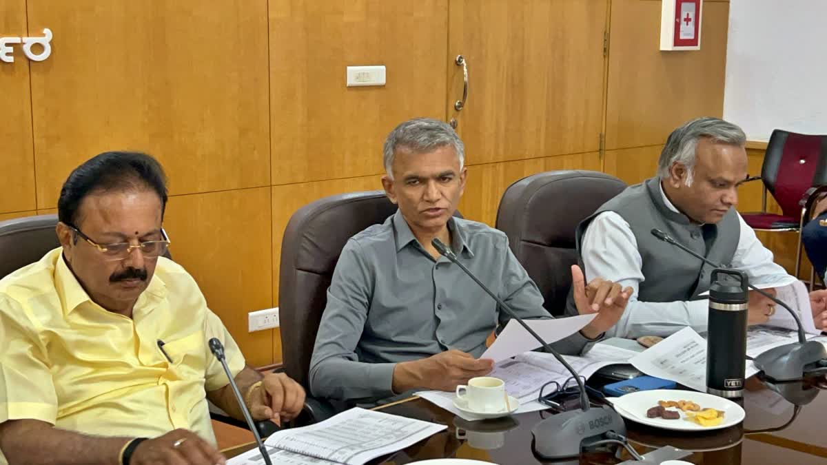 cabinet-sub-committee-meeting-on-natural-disasters-chaired-by-revenue-minister