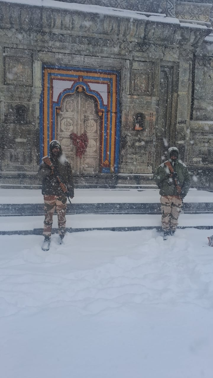 SNOWFALL IN UTTARKASHI