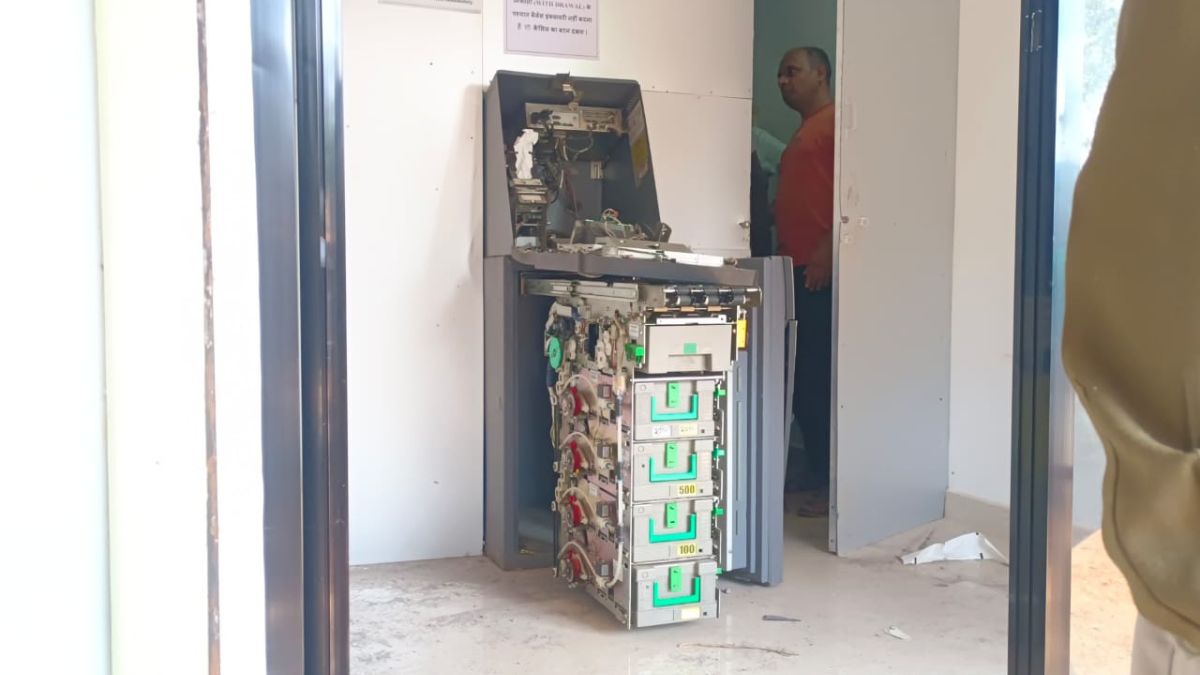 THIEVES BROKE ATM