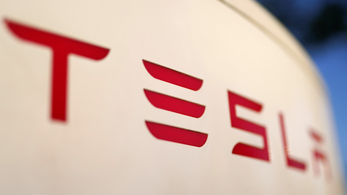 According to the federal prosecutors, two men tried to sell technology to manufacture batteries for electric cars that belonged to Tesla.
