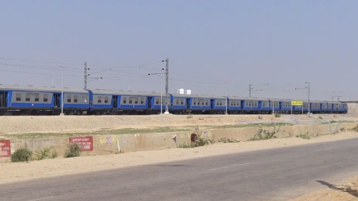 Gwalior Jaura MEMU Train