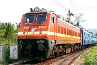 Bhopal Man stole in Train