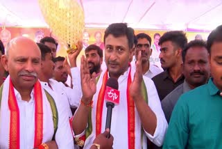 Congress MP Candidate Raghuveer Reddy Fires On BR