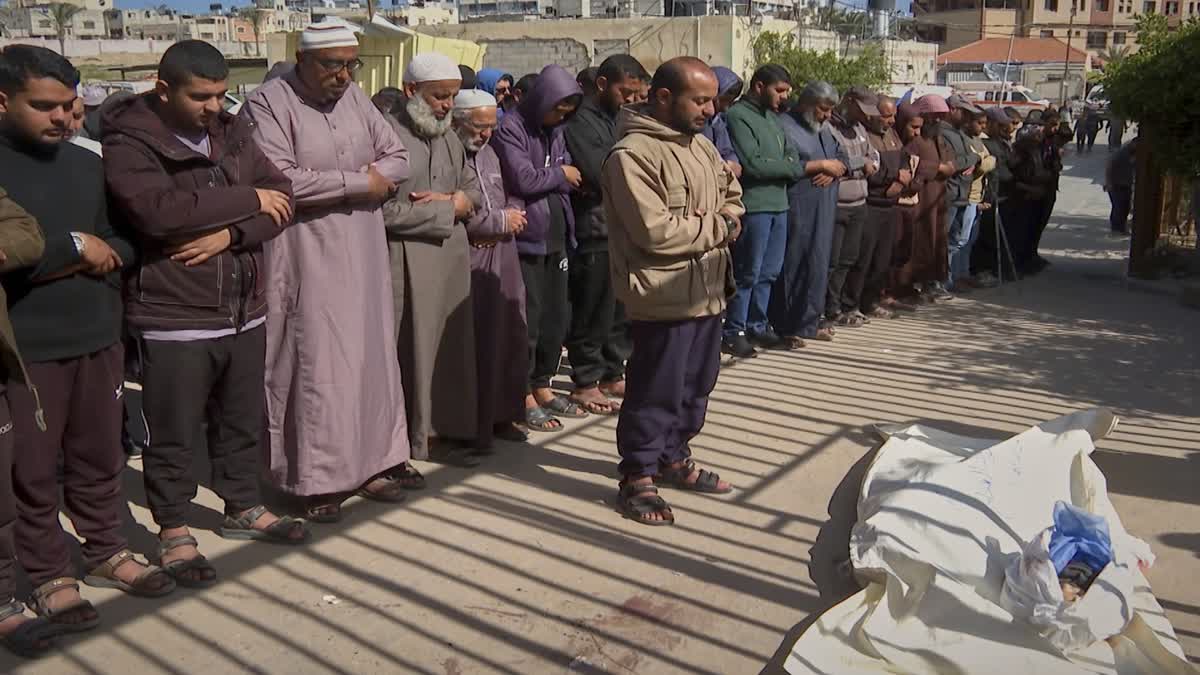 غزہ: 13 ماہ کے بچے کے ساتھ حاملہ خاتون جاں بحق