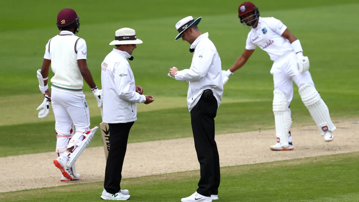 Indian Premier League (IPL) lifts ban on using saliva on ball that was imposed due to COVID-19 pandemic, according to PTI's report.