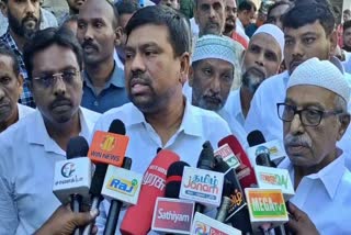 எம்பி மற்றும் வக்பு வாரிய தலைவரான நவாஸ் கனி