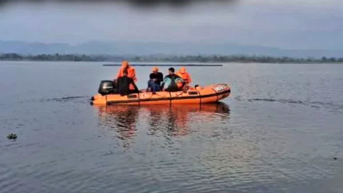 Mahanadi River  Odisha  sunken boat  Jharsuguda Boat Tragedy