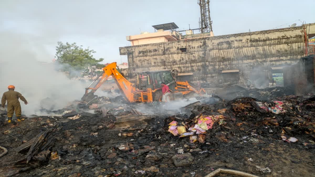 Ghaziabad fire in warehouse