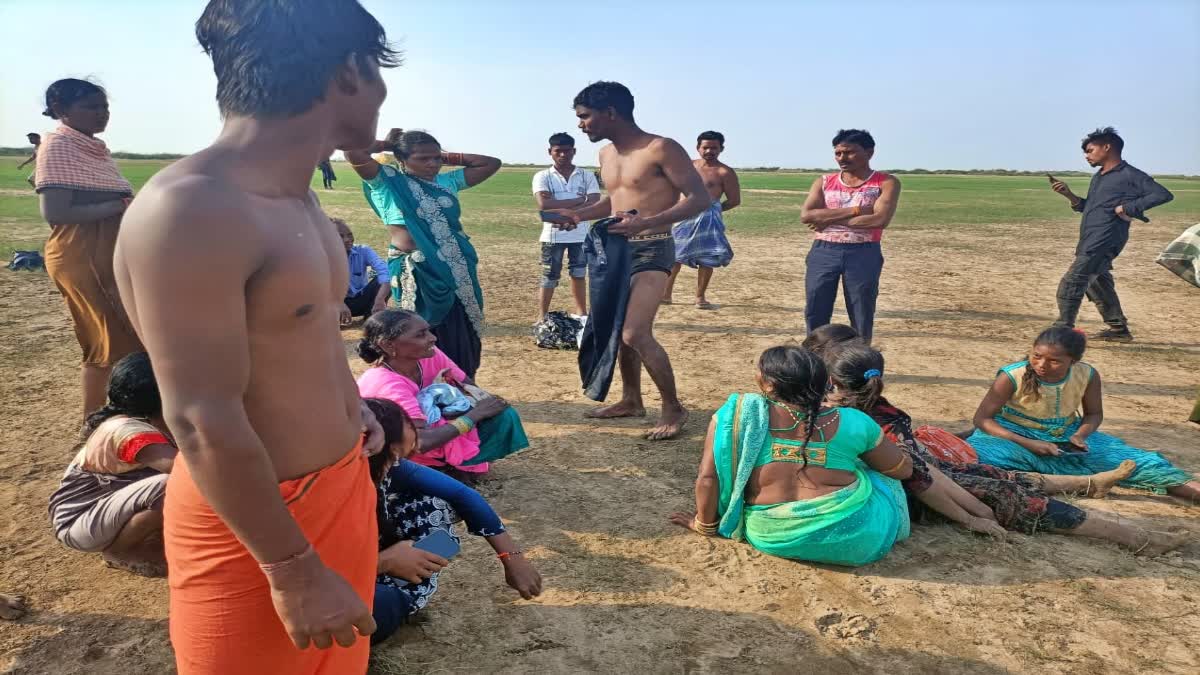 Boat capsizes in Odishas Jharsuguda SEVERAL dead AND missing