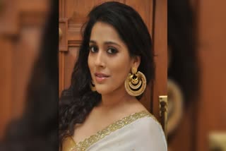 Anchor Rashmi Gautam Surgery Update