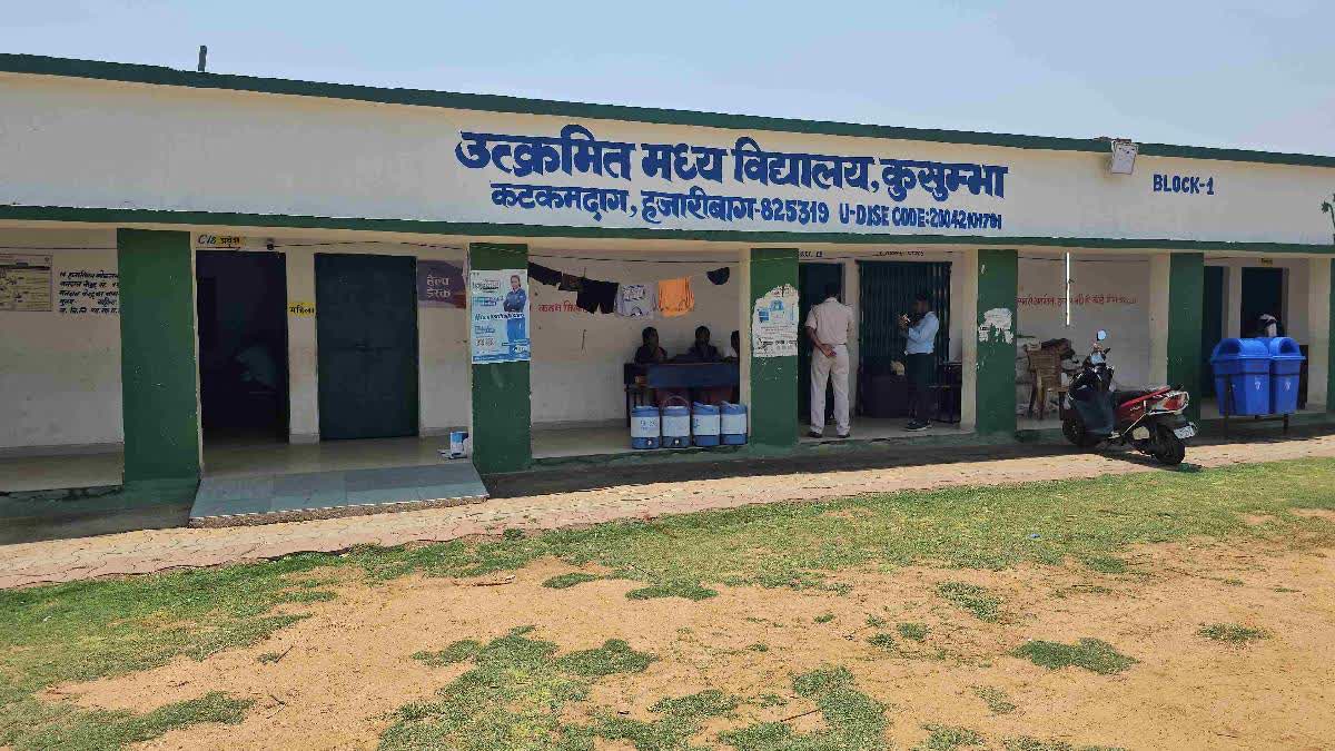 No Votes Cast in 2 Booths of Jharkhand Village, Dist Officials Try To Convince Villagers