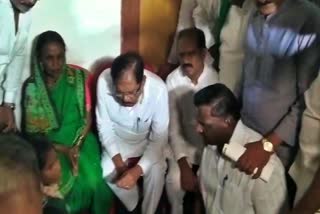 Home Minister visits the house of murdered Anjali Ambigera