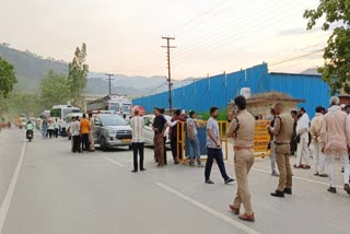 Chardham Pilgrims Stopped in Srinagar