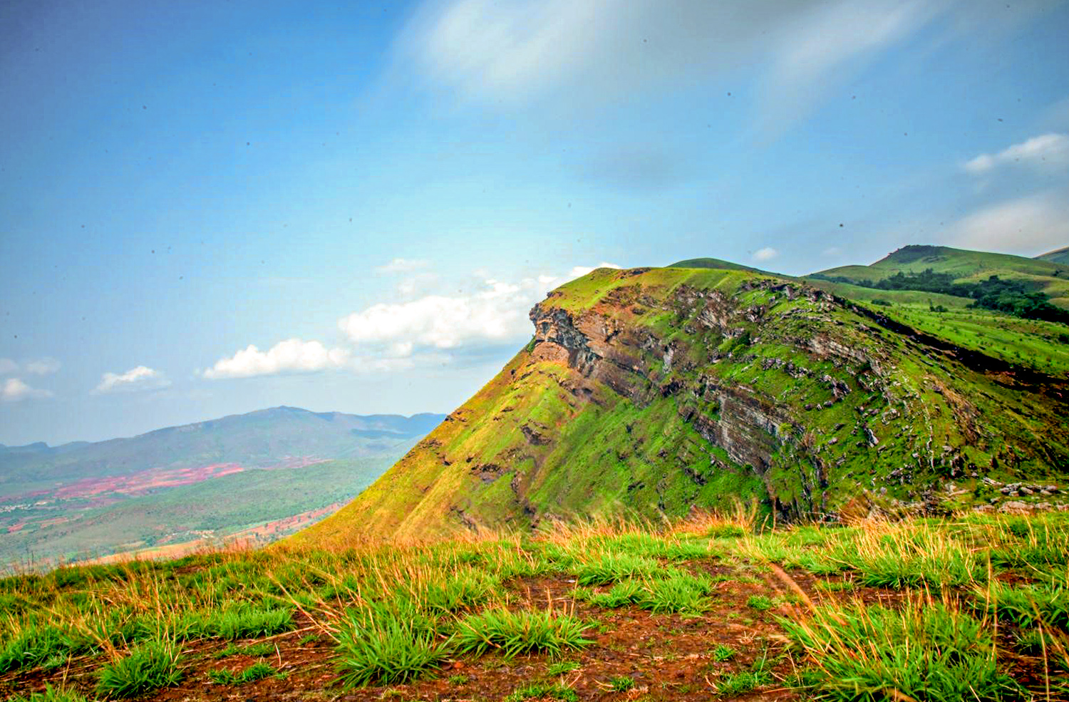 BEST PLACES TO VISIT IN JUNE PLACE BEST PLACE FOR TOUR IN JUNE UTTARAKHAND TOURISM KARNATAKA TOURISM