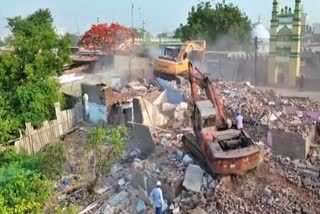 second phase demolition to remove illegal encroachment in Chandola area Ahmedabad Gujarat Updates