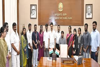 முதலமைச்சரை சந்தித்து நன்றி கூறிய மாணவர்கள்
