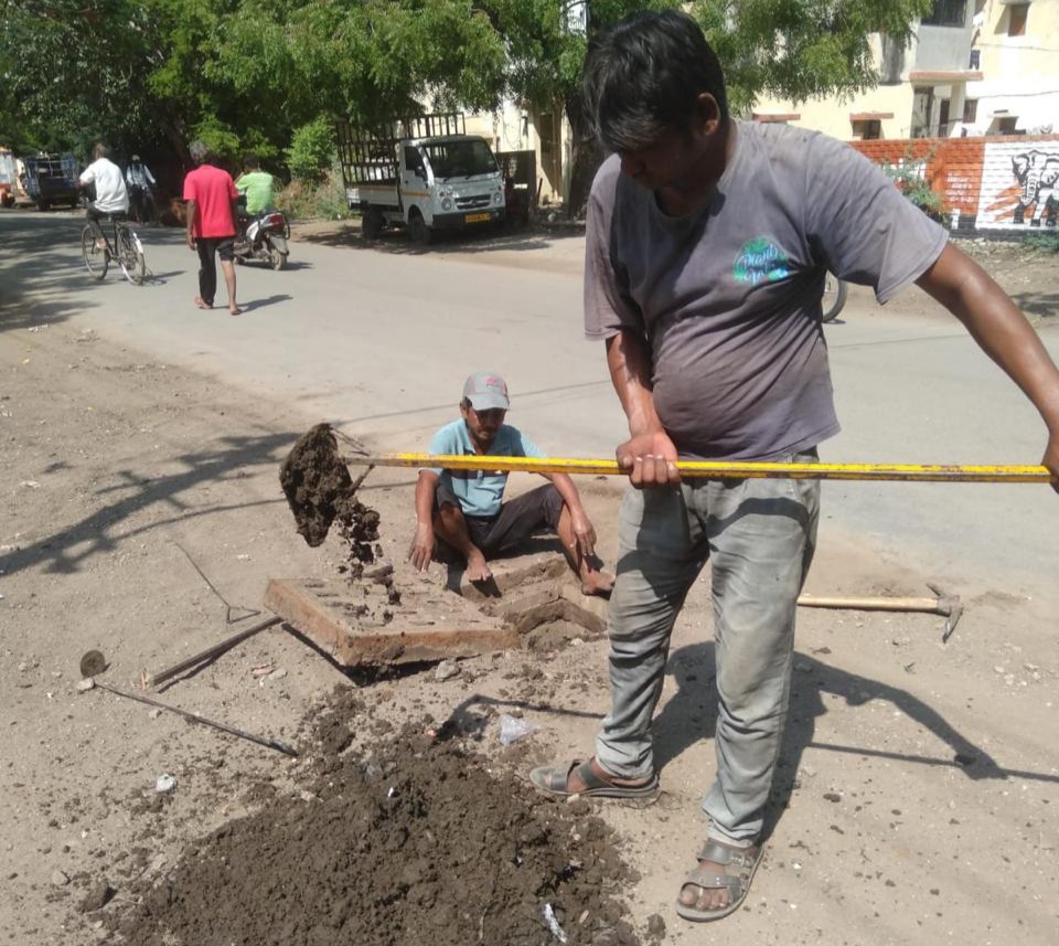 ચોમાસા પહેલા પાણી ભરાય નહિ માટેની કામગીરી