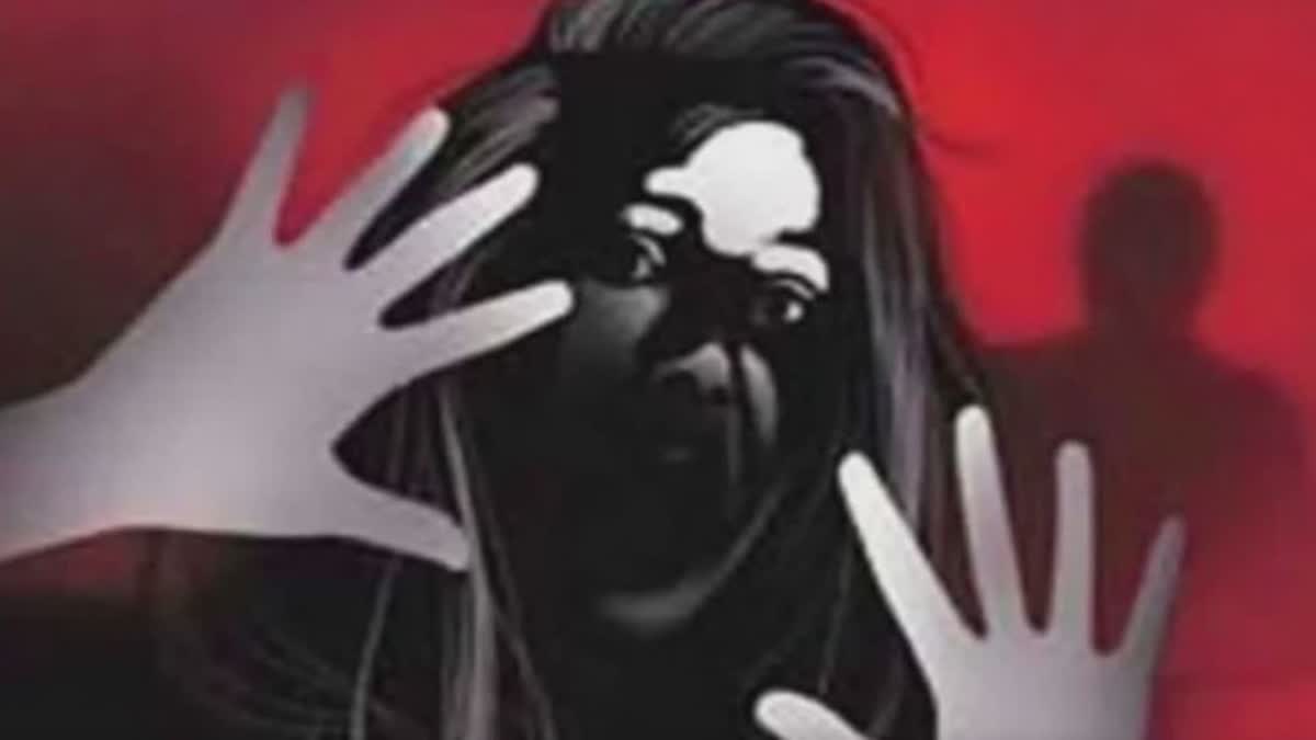 Rape Case in Vizag : જ્ઞાનાનંદ આશ્રમમાં બે વર્ષ સુધી દુષ્કર્મ સહિત ત્રાસનો ભોગ બનેલી સગીરાની ફરિયાદ, સ્વામીજીએ આરોપ નકાર્યાં