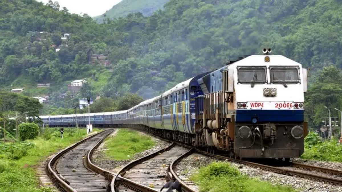 Madhya Pradesh News : જો સમયસર ટ્રેનને બ્રેક લાગી ન હોત તો સર્જાત મોટી દુર્ઘટના, જાણો સમગ્ર મામલો