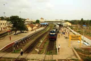 final approval  kozhikode railway station  railway station development project  bjp  congress  railway  കോഴിക്കോട് റെയില്‍വേ സ്‌റ്റേഷന്‍  വികസന പദ്ധതിക്ക് അന്തിമ അനുമതി  വികസന പദ്ധതി  പദ്ധതി  കോഴിക്കോട്  കിറ്റ്‌കോ  കോഴിക്കോട് ഏറ്റവും പുതിയ വാര്‍ത്ത