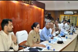 Minister Priyanka Kharge held a meeting of officials of Kalaburagi dist.