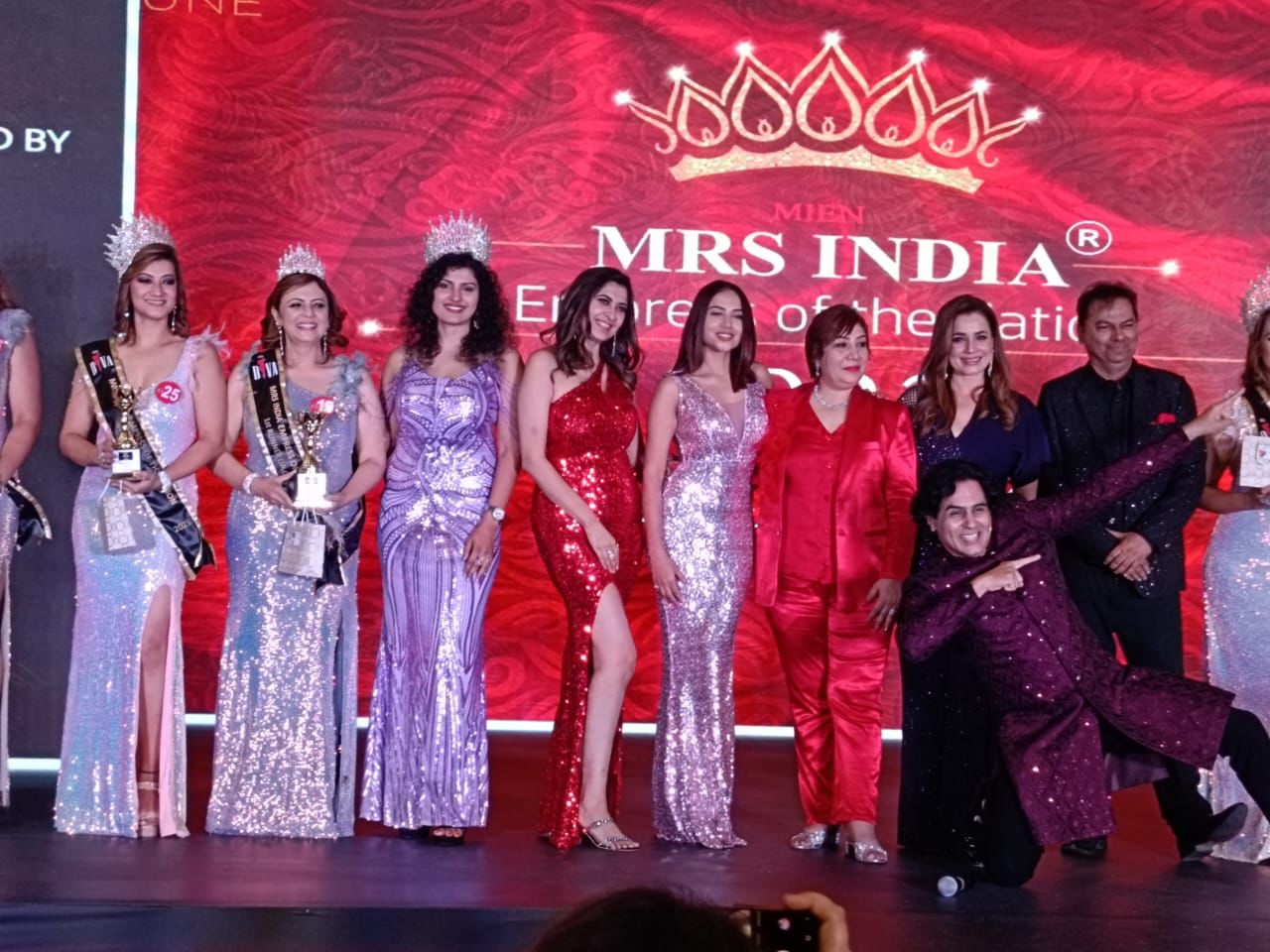 Apeksha Dabral won Mrs India