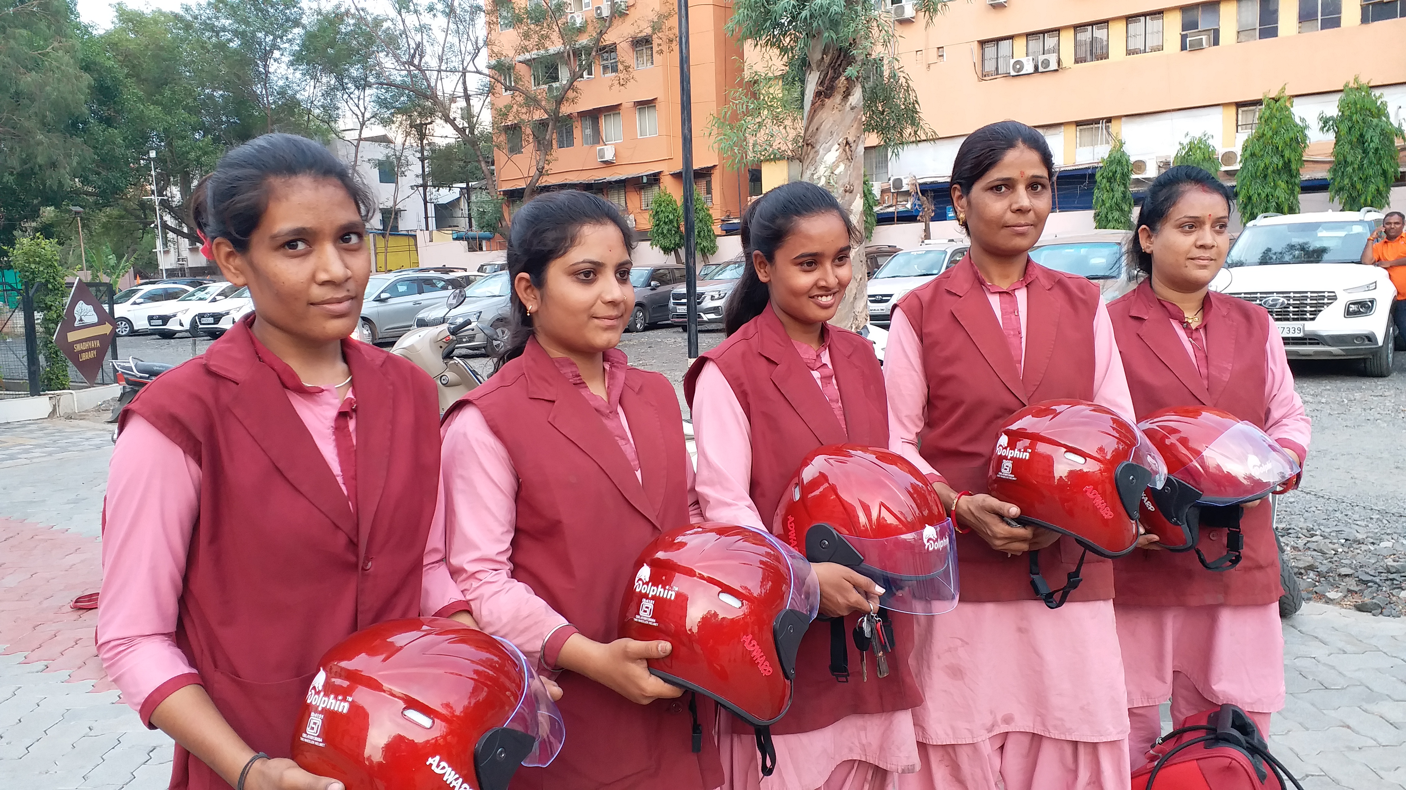 women Mechanic service