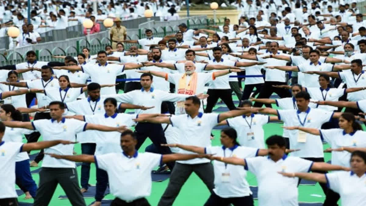 Modi will arrive Srinagar to take part in international Yoga Day celebrations