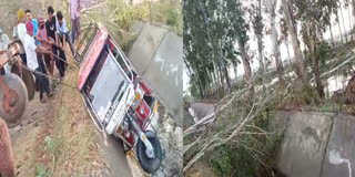 Trees fell on the roads due to heavy rain and wind in the border area