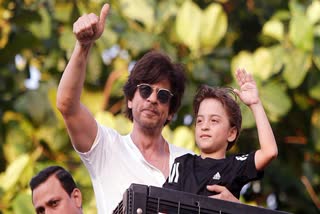 Shah Rukh Khan with AbRam