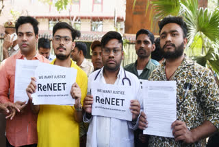 Students protest against the alleged irregularities in the NEET examination, at Shashtri Bhawan in New Delhi on June 14, 2024.