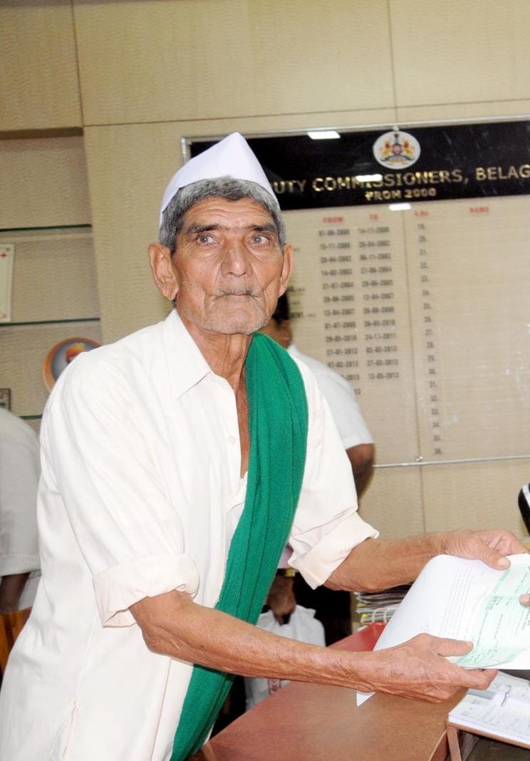 Village accountant who accepted bribe 30 years ago now sentenced