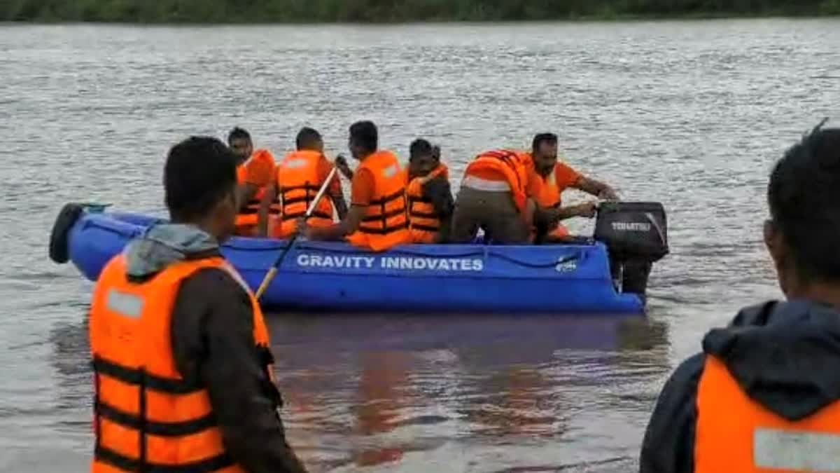 Rajkot Rain: મચ્છી પકડવા ગયેલ પર છ મજૂરો ભાદરના વહેણમાં તણાયા, 2 નો આબાદ બચાવ