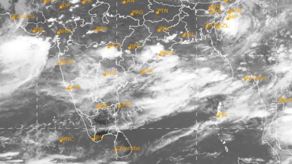 Kerala rain Update  weather update kerala  Kerala rain latest Update  കേരളത്തിൽ കനത്ത മഴ  കാലാവസ്ഥ വകുപ്പ്  kerala rain latest news  widespread rains in kerala for five days  കേരളത്തിൽ അഞ്ച് ദിവസം കനത്ത മഴ  കേരളത്തിലെ കാലാവസ്ഥ മുന്നറിയിപ്പ്  കേരളത്തിലെ കാലാവസ്ഥ  Heavy Rainfall in kerala