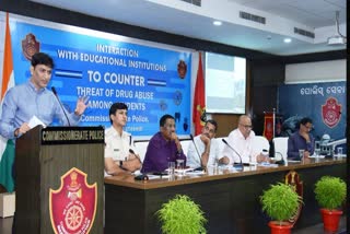 police interaction with educational institutions