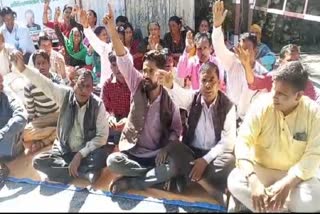 Dharna outside THDC office