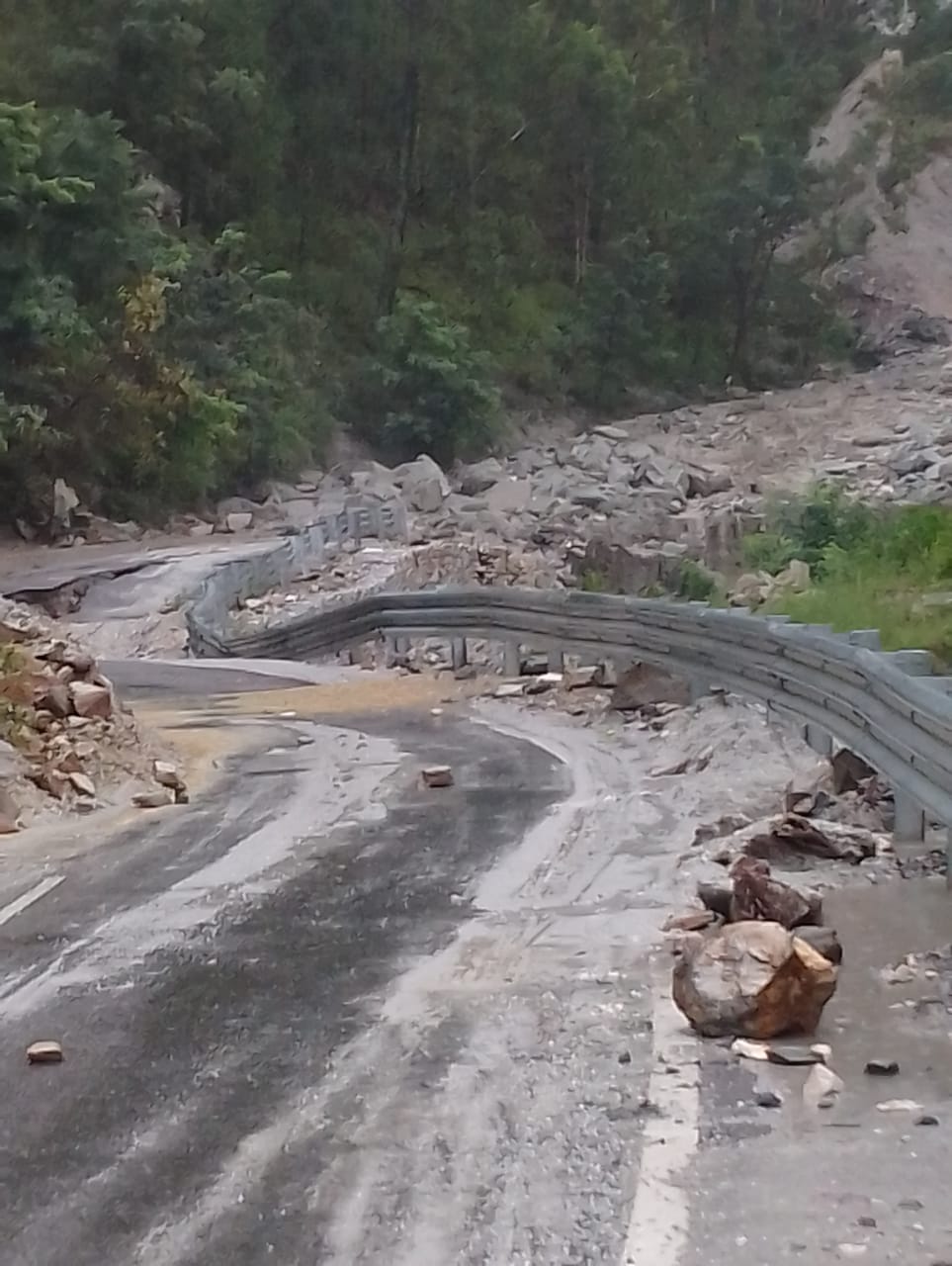 Rampur NH 5 closed