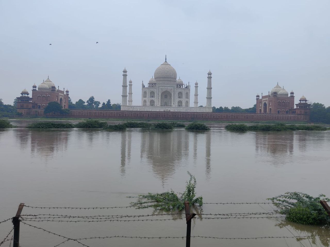 taj mahal agra