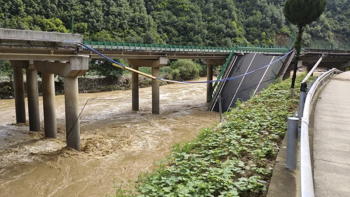 Bridge Collapse In China