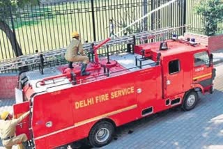 दिल्ली फायर सर्विस विभाग में अफसरों का किया गया ट्रांसफर