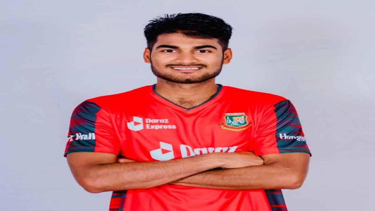 Bangladesh batter Mohammad Naim Sheikh walks on fire