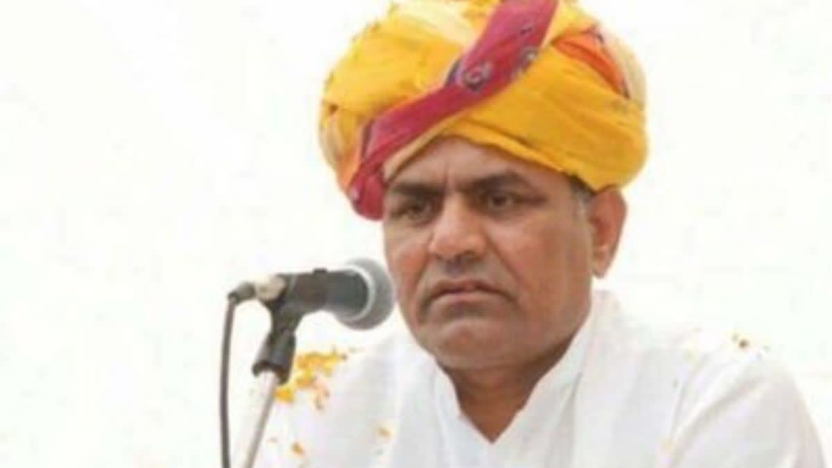 Rajasthan Latest News  Chittaurgarh latest news  ETV Bharat Rajasthan News  Rajasthan Hindi News  राजस्थान विधानसभा चुनाव 2023  Rajasthan Assembly Election 2023  Rajasthan Assembly Election  Rajasthan Election 2023  Rajasthan Politics  कांग्रेस विधायक राजेंद्र सिंह बिधूड़ी  India is symbol of slavery  Congress made India with opposition parties  बिधूड़ी ने इंडिया को बताया गुलामी का प्रतीक  विधायक राजेंद्र सिंह बिधूड़ी  बेगूं विधायक राजेंद्र सिंह बिधूड़ी  कांग्रेस विधायक राजेंद्र सिंह बिधूड़ी  Congress made India with opposition parties