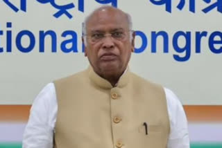 Kharge announced Congress Working Committee, these leaders of G-23 faction also got place