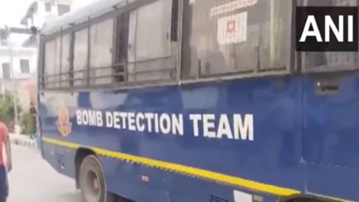 Bomb threat mail sent to many places in national capital, investigation on