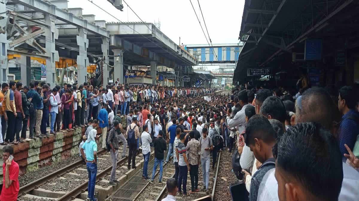 બદલાપુરની સ્કૂલમાં બે બાળકીઓનું યૌન શોષણ