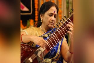 Sitar player Manju Mehta