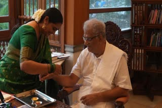 Veerendra Heggade and Shruti