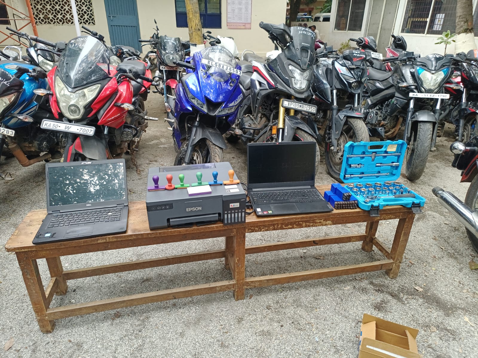 Two people were arrested for stealing and selling two-wheelers