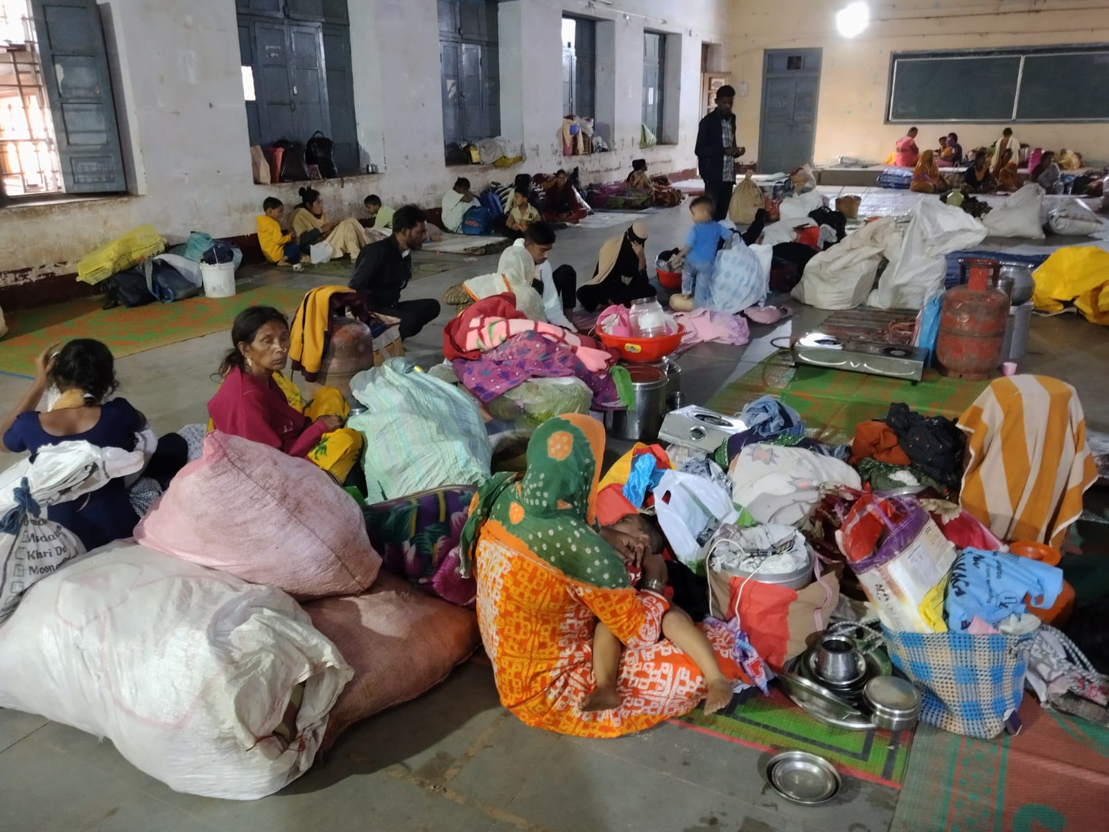 belagavi Gokak Flood DC Visit shelter home People demand for permanent solution