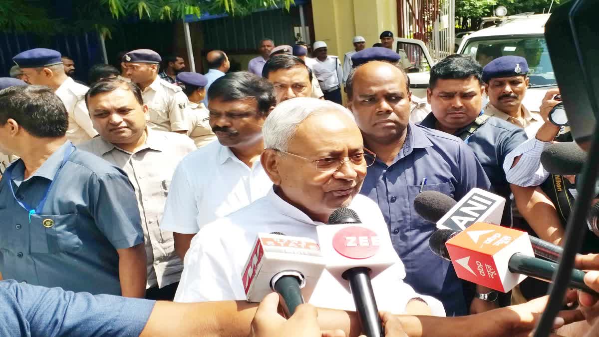 Women Reservation Bill : 'जब हम यंग एज में थे..' बोले CM नीतीश- 'महिलाओं को  आरक्षण जरूर मिलना चाहिए', cm-nitish-kumar-supported-women-reservation-bill -in-patna